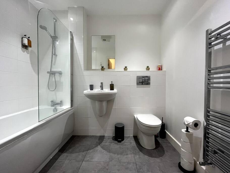 Modern 1 Bedroom Serviced Apartment - Near City Centre Doncaster Exteriör bild